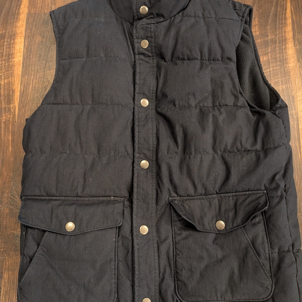GAP Men's Puffer Vest
